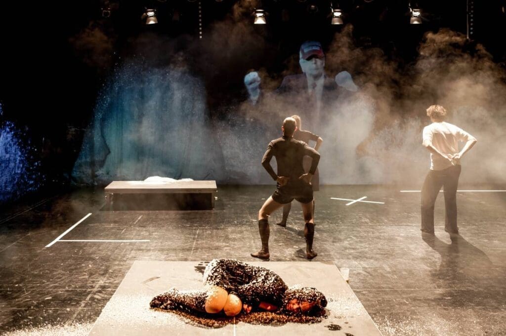"Wir haben versagt" von Martin Gruber und dem aktionstheater ensemble