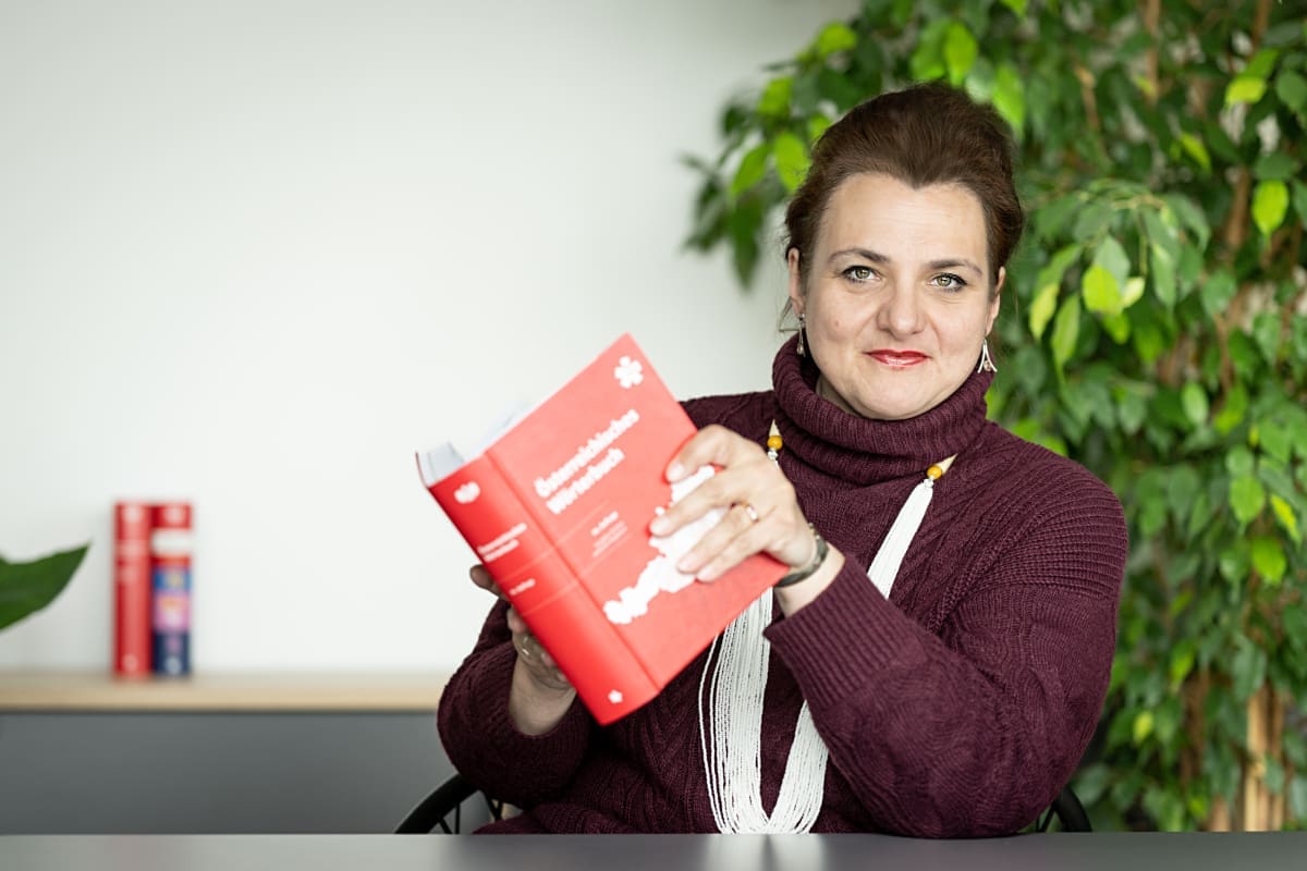 Christiane Pabst, Chefredakteurin vom „Österreichischen Wörterbuch“
