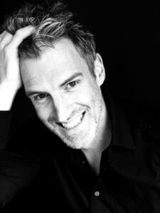 Portraitfoto Schriftsteller Thomas Raab