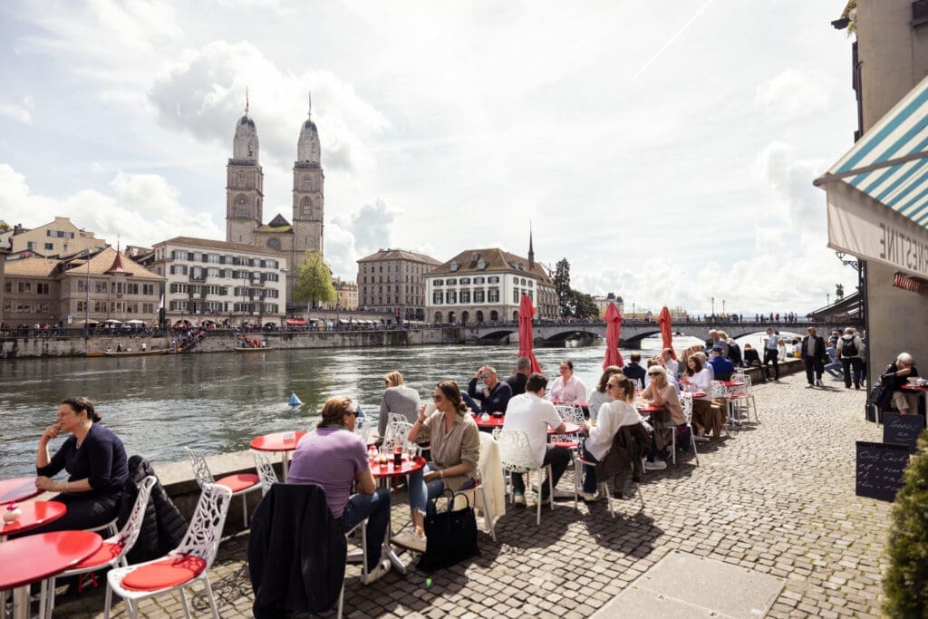 Blick Zürich Altstadt Grossmünster